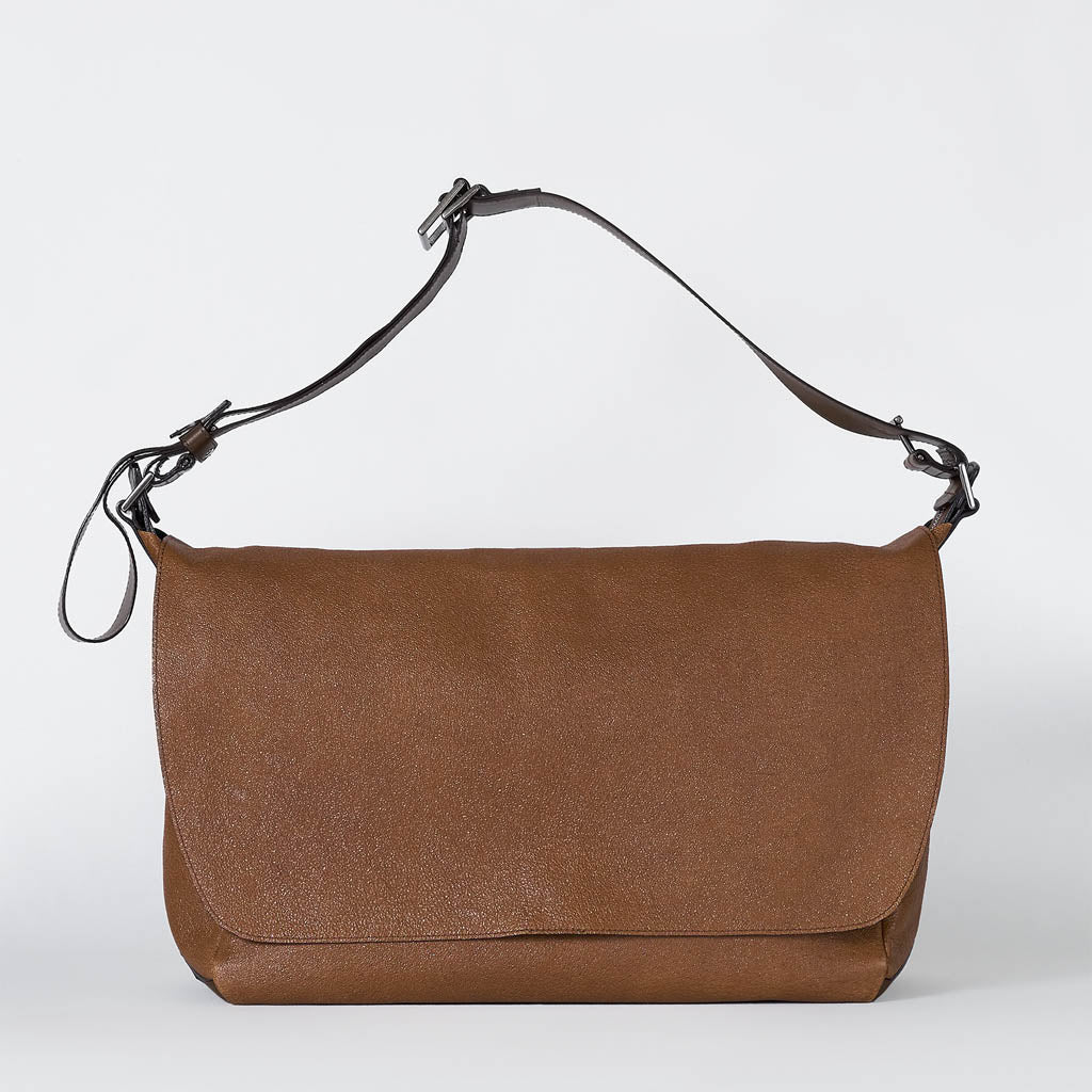 LIGHT OF MY LIFE MESSENGER-革鞄・レザーバッグのotlmindshift